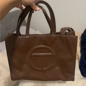 Telfar Medium Tote -color Chocolate brown